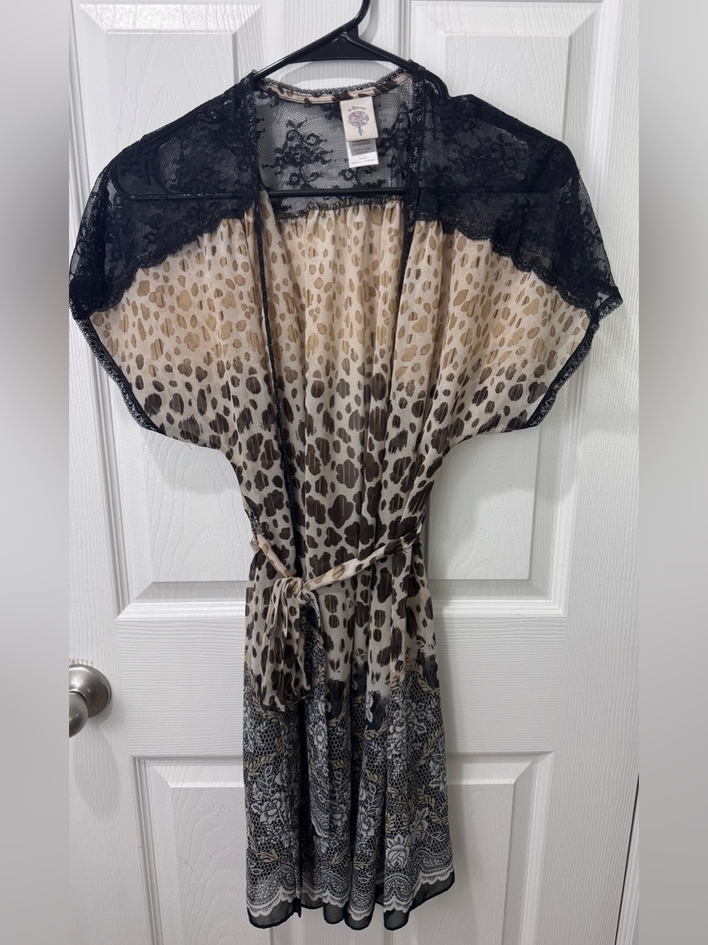 In Bloom Black Lace Kimono with Beige Leopard Trim size small